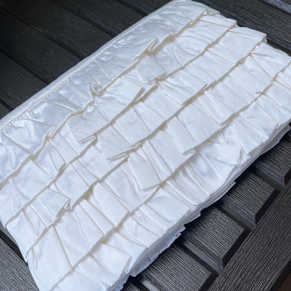 Ivory Ruffle Makeup Bag - Picture 6 of 12